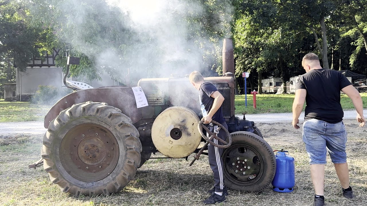 LANZ & URSUS Bulldog - Fahrerlager - 22. Int. Traktor Festival Wilkowice - PL - 15.08.2024