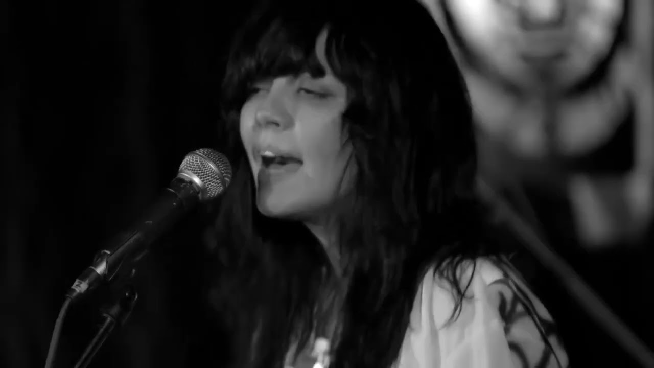 Mira The Coathangers Adderall Live en YouTube Mira The Coathangers Adderall Live en YouTube