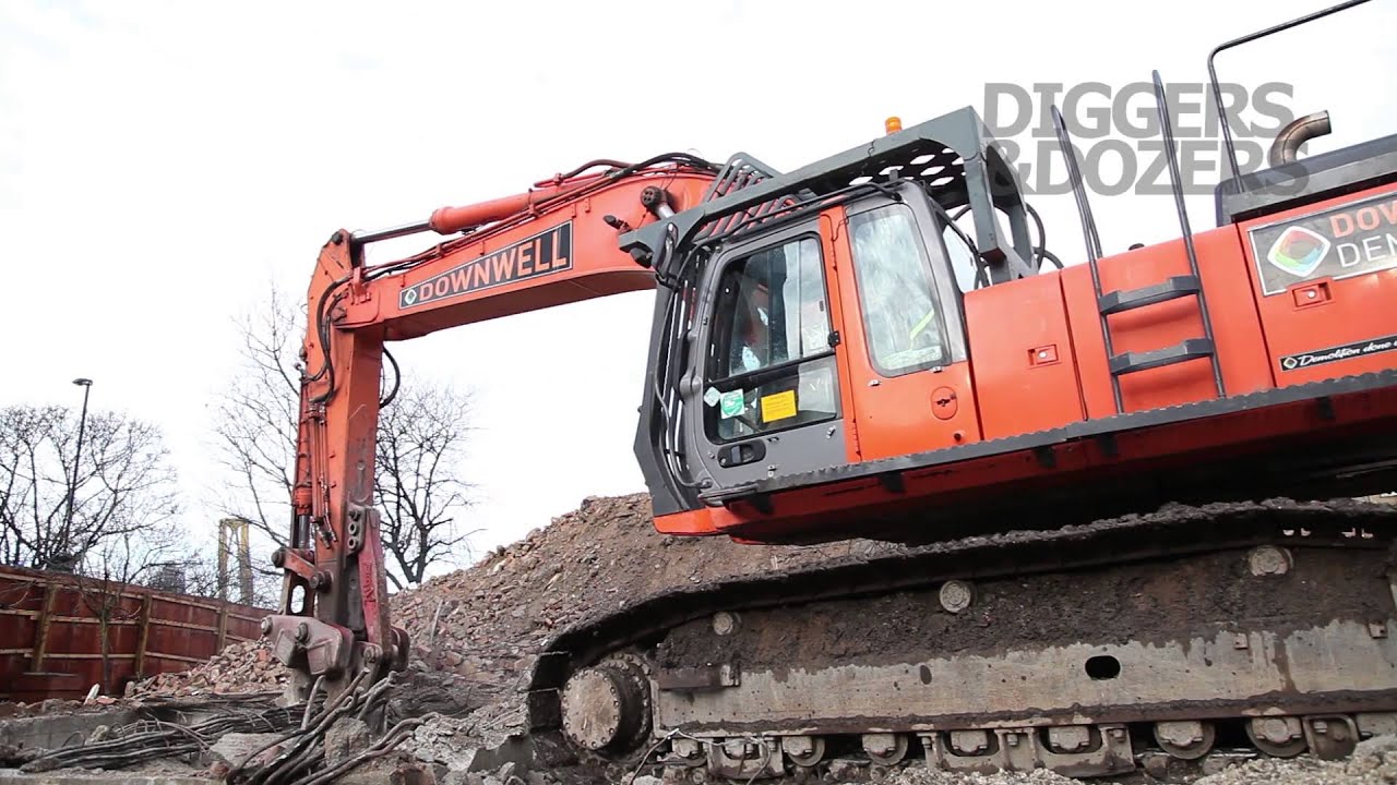 Hitachi Zaxis 460LC Demolition Excavator - YouTube