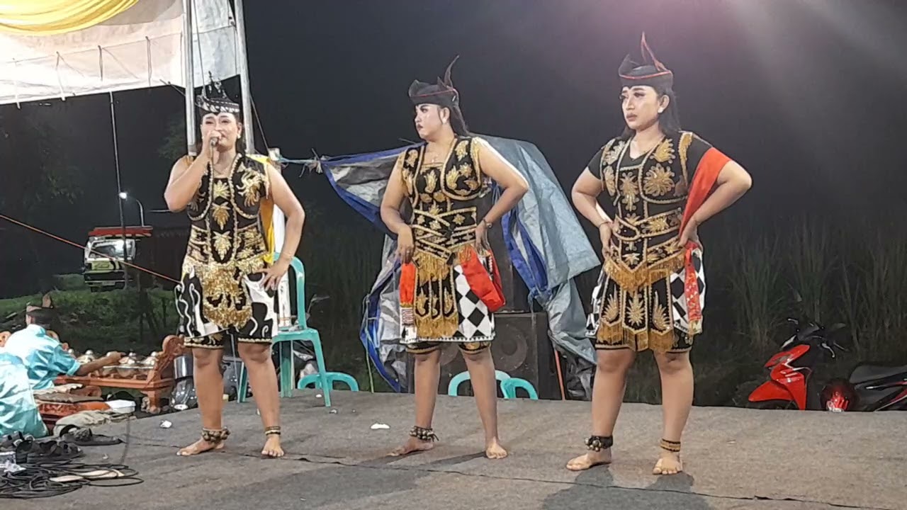 Seni: Tayub; Campursari;... Tari Remo gaya busana pria,.... Campursari Kridho Budoyo