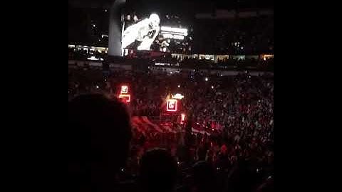 There was a 24 second moment of silence in honor of Kobe Bryant before the Celtics-Pelicans game ton
