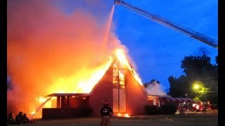 Fully Involved Patterson Funeral Home - 1220 N. Hearne Avenue ***HUGE FIRE***