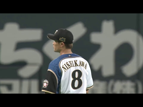 あわやの打球、西川遥輝と陽岱鋼がまさかのお見合い!?