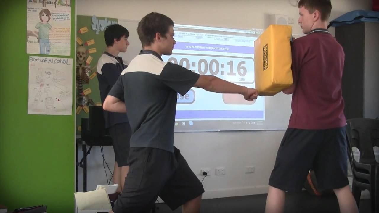 Fastest Karate Punch Guinness World records (133 milliseconds) YouTube