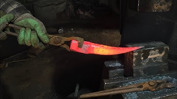 .How to Forge a Blacksmith’s Hammer from Scratch?!