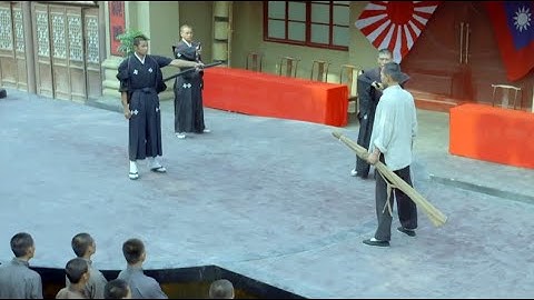 Japanese samurai set up a ring,and a boy stepped up and defeated three Japanese masters in a row