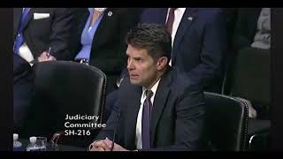 Acting FBI deputy director David Bowdich says Obama's DOJ forced the deletion of 500,000 fugitives f