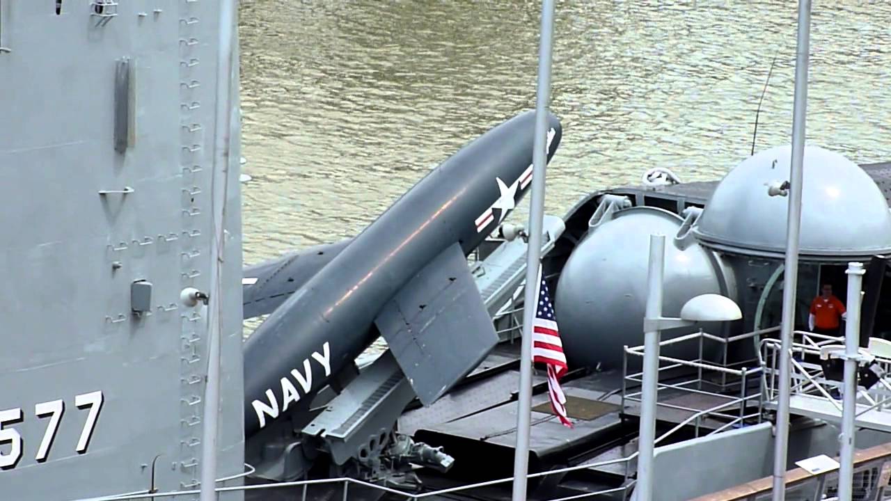 New York Manhattan GROWLER SUBMARINE APRIL 2013 YouTube