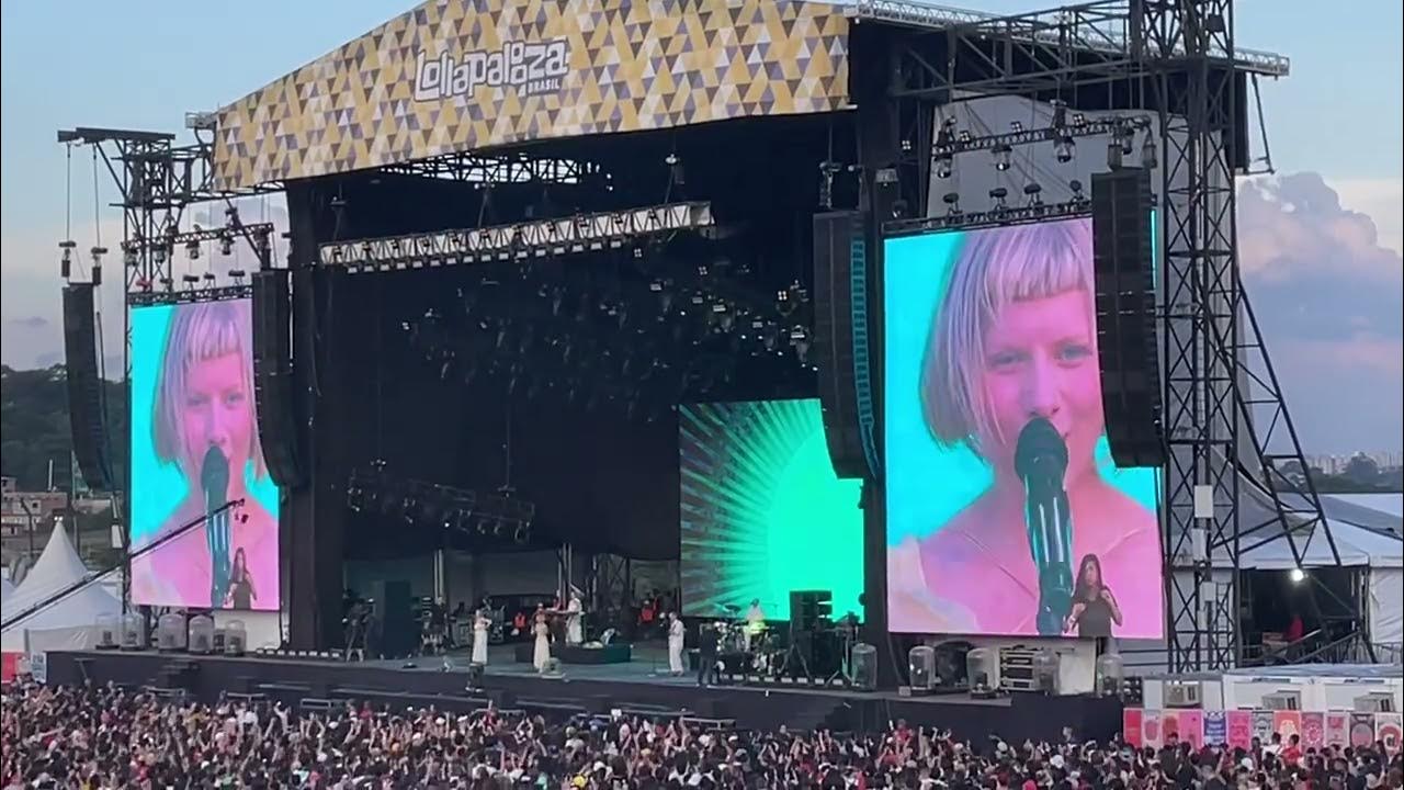 Aurora: conheça a cantora norueguesa que vem ao Lollapalooza e