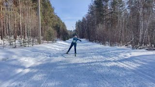 Отработка спуска на лыжной трассе Динамо в Иркутске