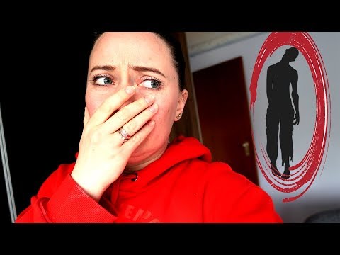 Видео: Ко мне кто то ломится в дверь мне очень страшно!!!