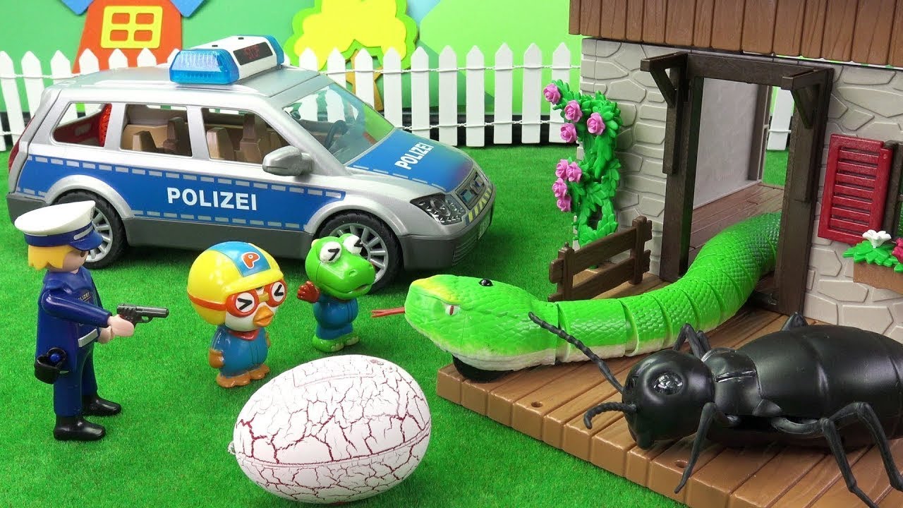 대왕 개미 뱀의 침입! 경찰 도와 주세요~ 곤충 경찰차 탱크 플레이 ❤ 뽀로로 장난감 애니 ❤ Pororo Toy Video | 토이컴 Toycom