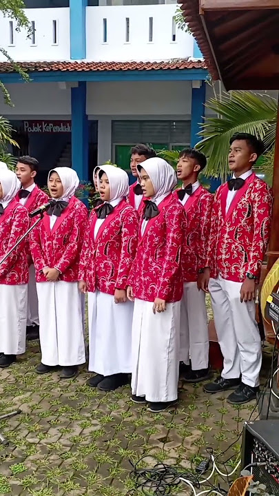 Selamat hari Pahlawan, INDONESIA JAYA ( HARVEY MALAIHOLO )' Paduan Suara SMA Negeri 1 Pemalang COVER