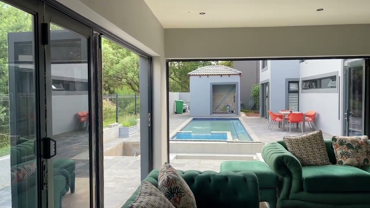 Modern 6 Bedroom Home Westlake Estate