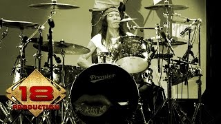 Slank - Ku Tak Bisa  (Live Konser Bandung 12 November 2006)