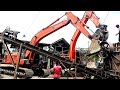 Bukan main..!! Dua Unit Alat berat Beko Hitachi mencoba mengangkat roda mesin penghancur | Crusher