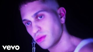 Mahmood - TUTTI CONTRO TUTTI (Visual)