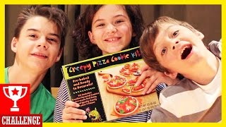 HALLOWEEN PIZZA CHALLENGE!  |  KITTIESMAMA