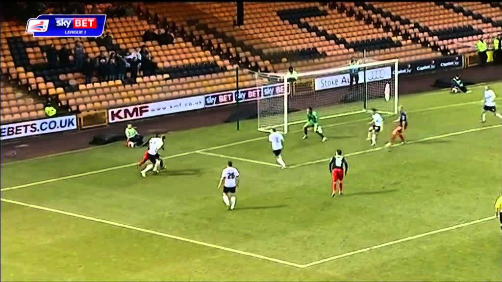 2 MINUTE HIGHLIGHTS: Port Vale 2-2 Stevenage