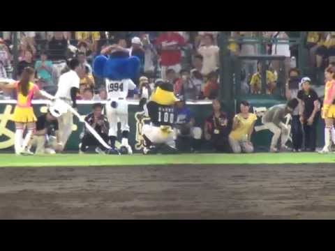 【オールスター2014甲子園マスコット対決】ハリーホークvsドアラ
