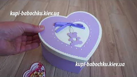бабочки в коробке сердце на день влюбленных
