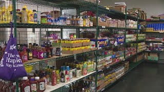 Chicagoland food pantries see spike in demand as SNAP benefits remain paused