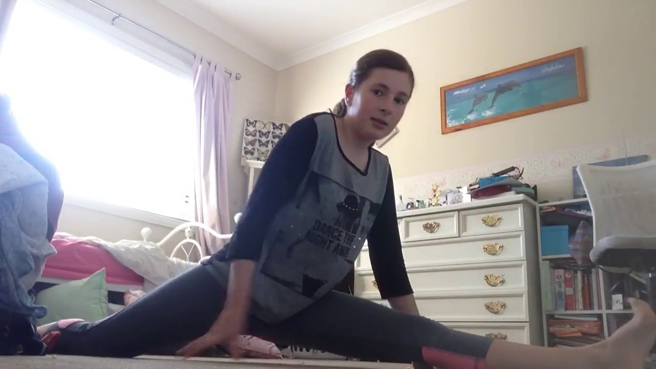 Splits how to get your front splits fast! - YouTube