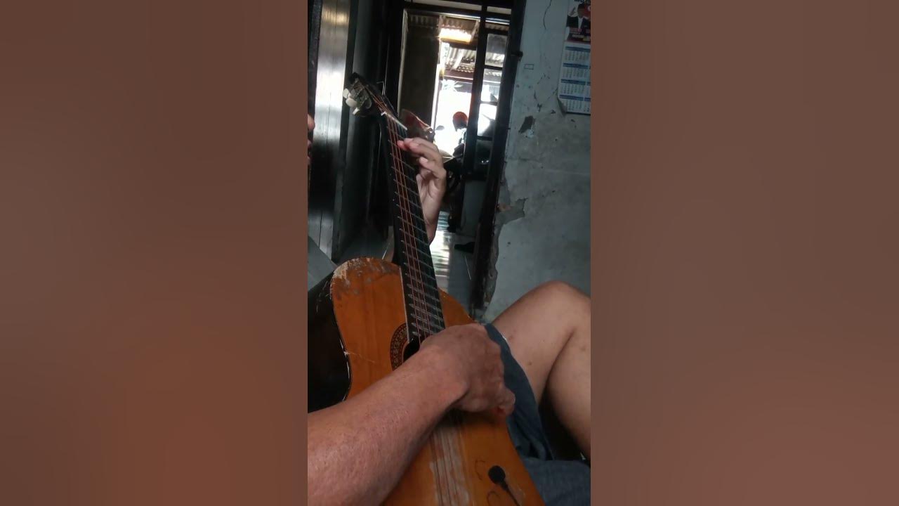 Hujan Gerimis  Benyamin S & Ida Royani #fingerstyle #short