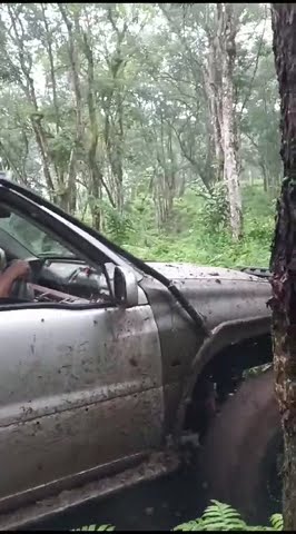 Download lagu Gass Poll Grand escudo 14BT