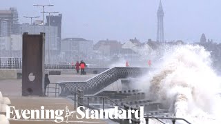 UK weather: Storm Eunice to batter London on Friday as Met Office issues ‘threat to life’ warning