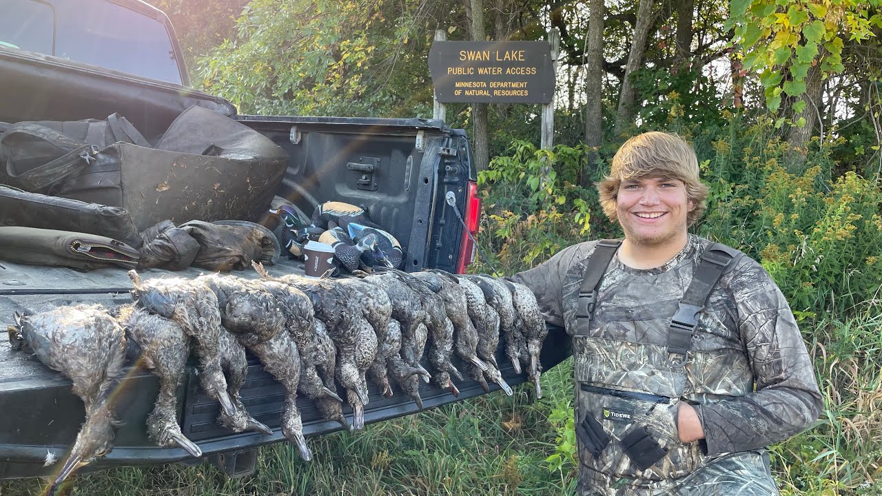 Duck Hunting The Most Pressured Public Land! Quick 4 Man Limit