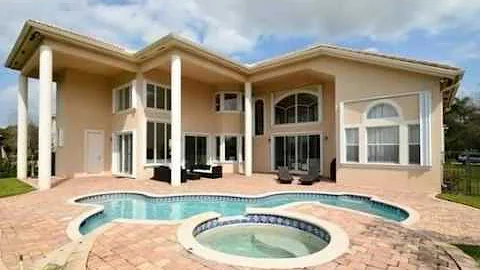 $1,298,000 6BR 7BA in DAVIE 33328.  Call  Debra Mo...