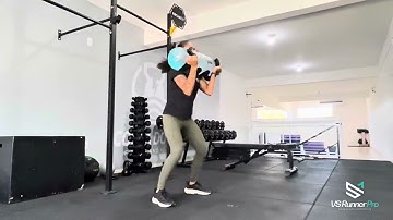 Agachamento com salto com AcquaBag