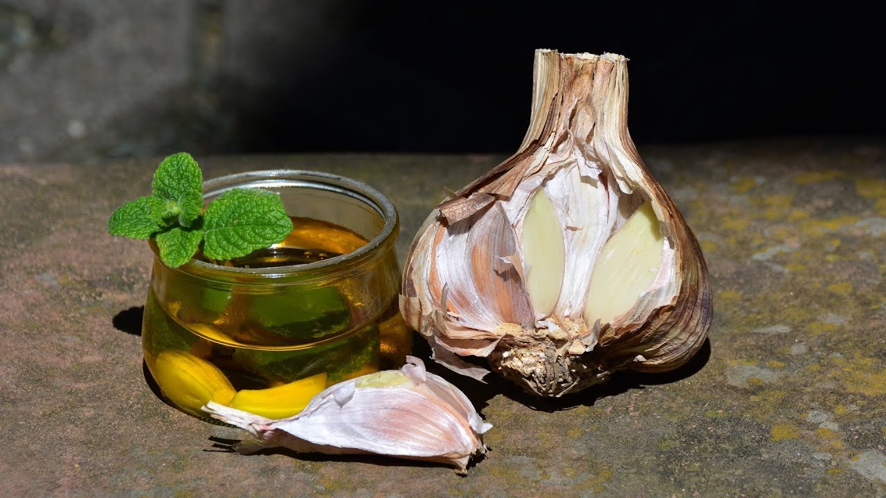 How To Make Garlic Oil At Home YouTube
