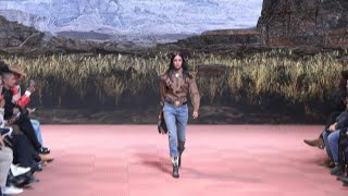 A Paris, Vuitton lance la Fashion week dans une ambiance western | AFP