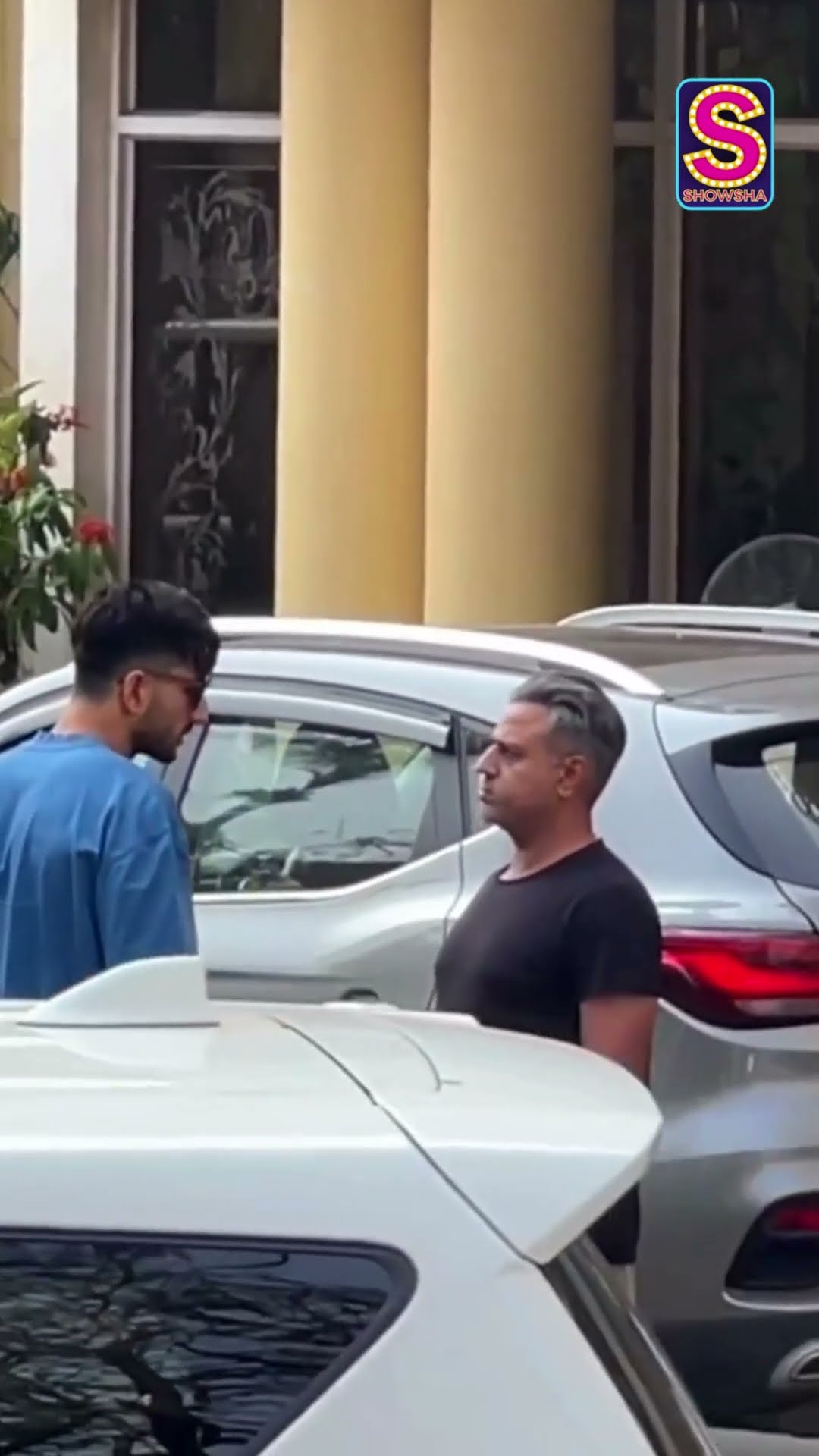 Ibrahim Ali Khan Meets Papa Saif And Sara At Lilavati Hospital | N18S