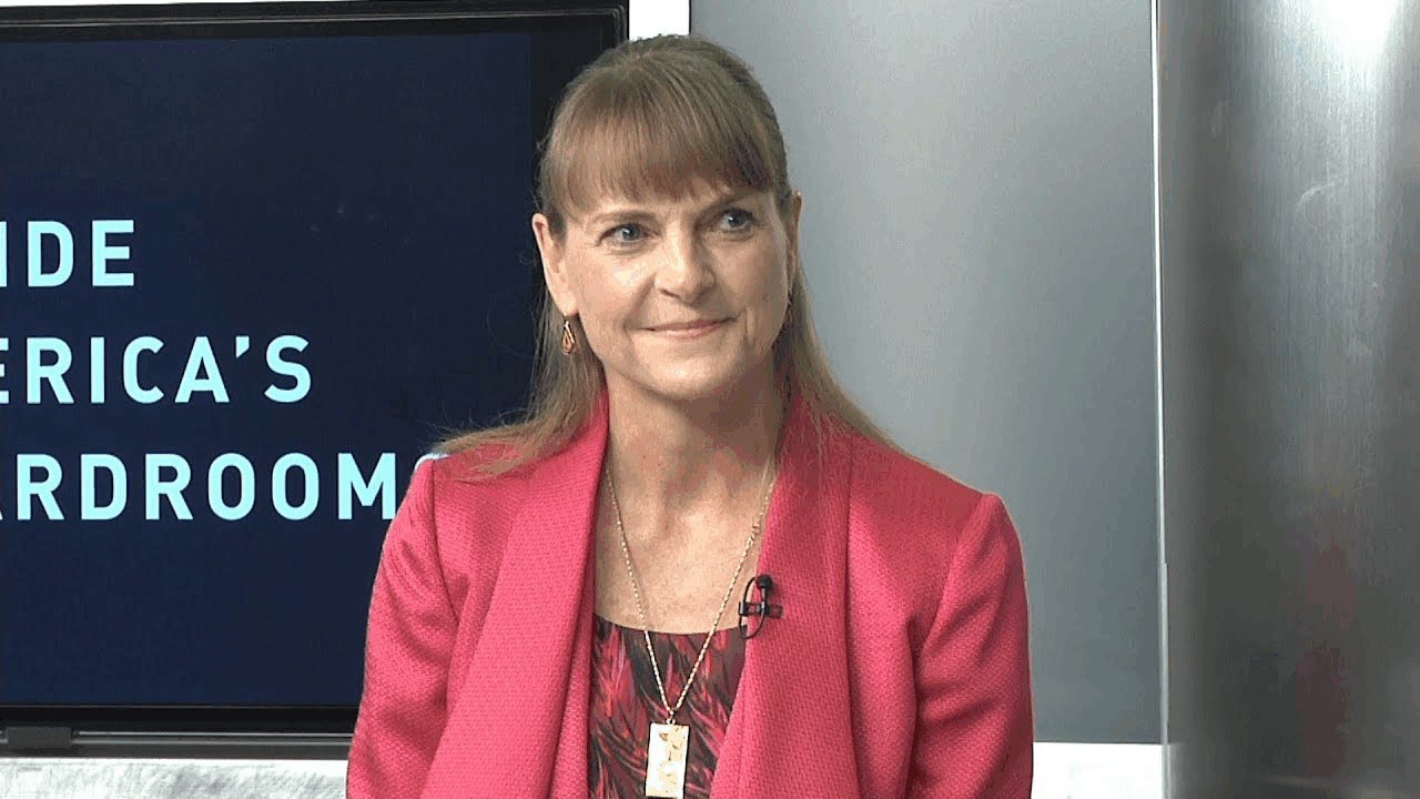 board members vs officers Compensation Committee Issues in 2019: From Discretion to Down Cycles
