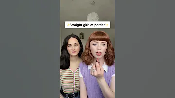 Straight Girls At Parties 