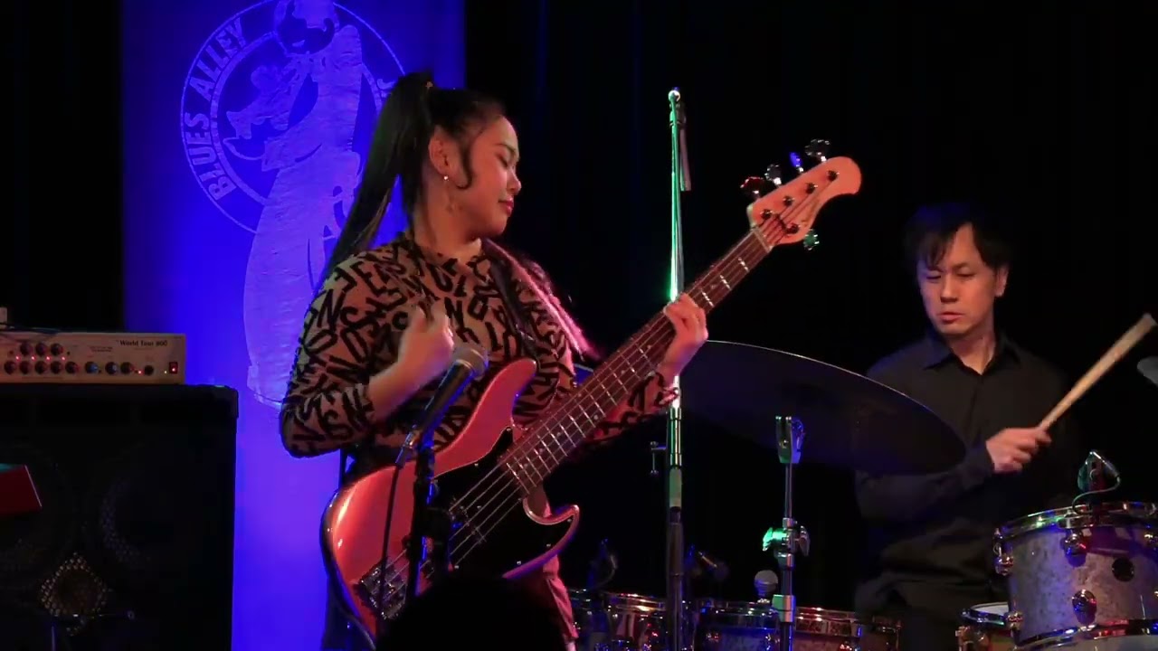 Guarda Brain System - Juna Serita (live at Blues Alley Japan) su YouTube Guarda Brain System - Juna Serita (live at Blues Alley Japan) su YouTube
