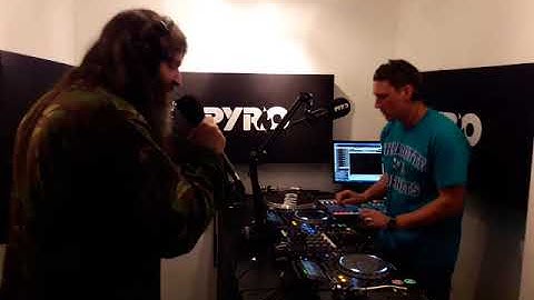 Pat Fulgoni singing LIVE on Pyro FM - (Camo & Krooked vs Teddy Killerz vs Nutone) with DJ Code