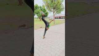 BSK TIGER 🐯 🤸,#tigershroff #trending #viral #amazing #basic #flips  please subscribe my channel