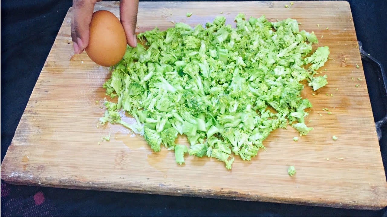 It's so delicious that I make this almost every weekend! A simple broccoli recipe