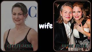 Famous 30 Famous Lesbian Couples Who Still Happily in Love Today! 2026 Wealth