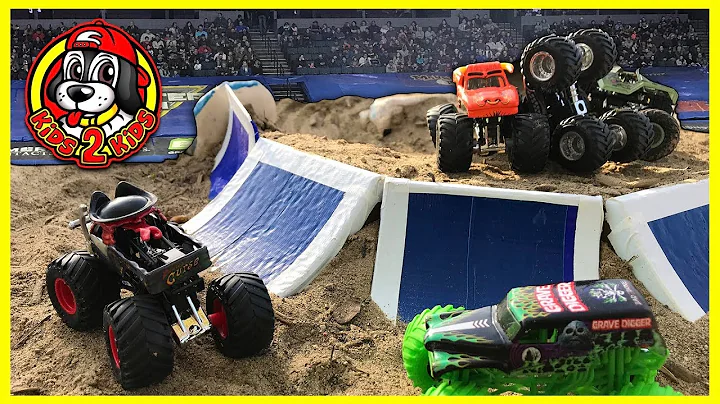 Monster Jam Champ Ramp STADIUM Arena (ft. Triple T...
