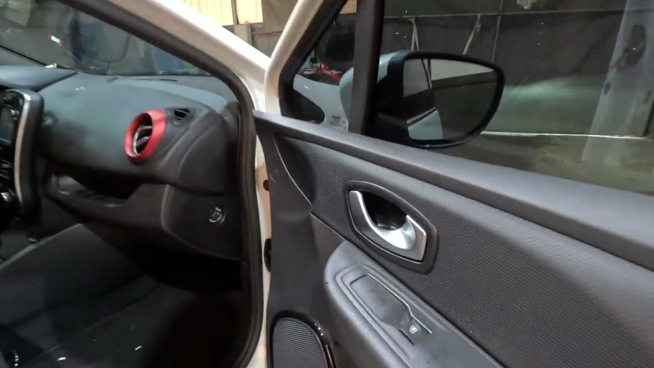 2019 CLIO 814972  132,075 km Diesel