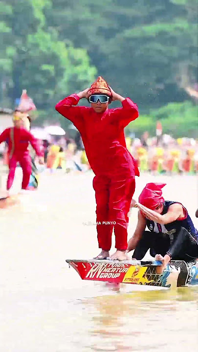 VIRAL DENGAN GOYANG LENTURNYA #aurafarming #pacujalur #shortvideo #viral