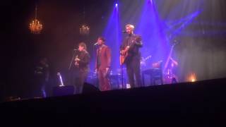 Video thumbnail of "3JS Deck the Halls/ Raise a Glass 24-12-2016"