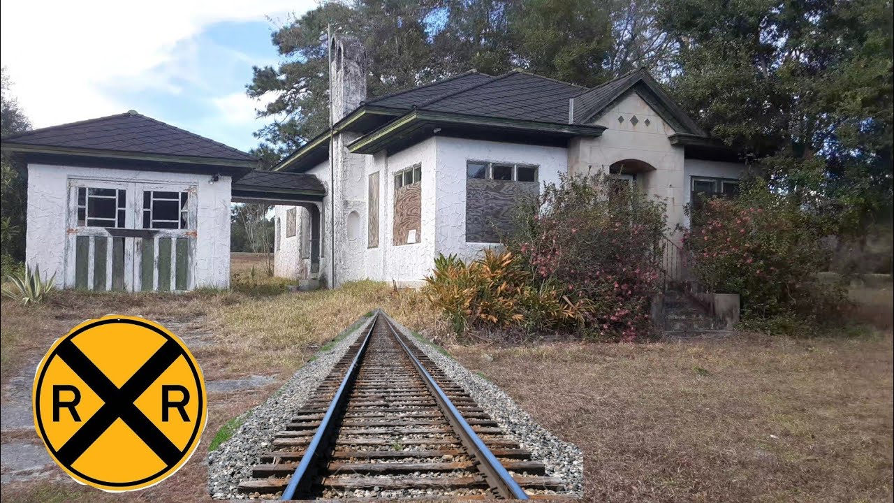 Abandoned Country Home & Railroad Crossing YouTube