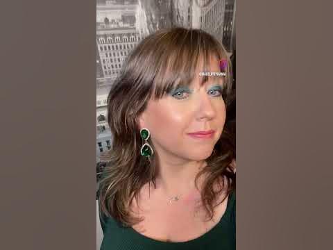 3Ina Green Eyeliner Makeup Look - YouTube