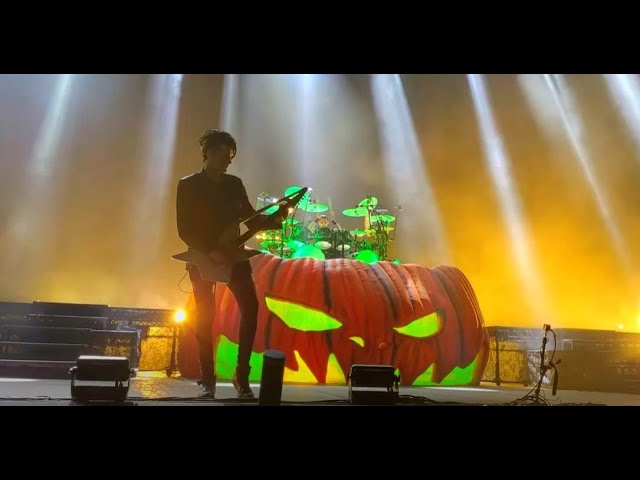 HELLOWEEN - Perfect Gentleman    live in Athens/Release Festival 2023